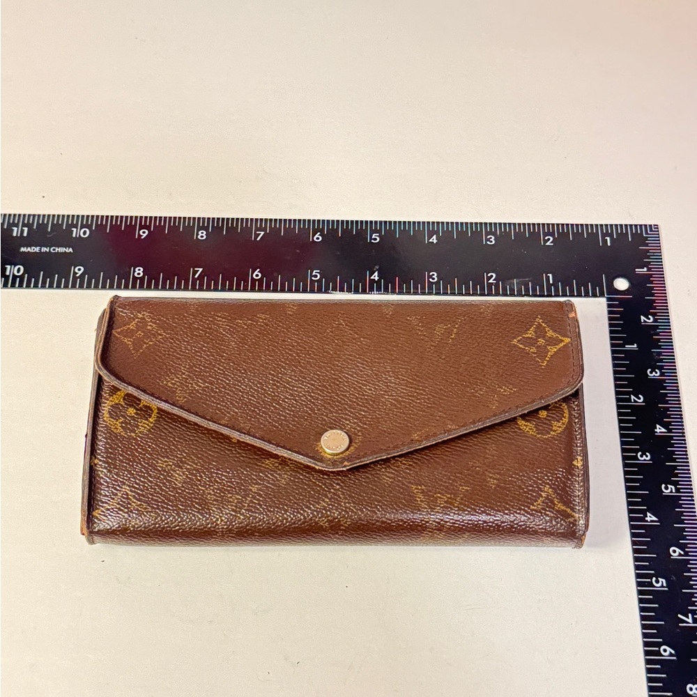 Louis Vuitton Monogram vintage Elegant Brown Women's Wallet - Picture 3 of 15